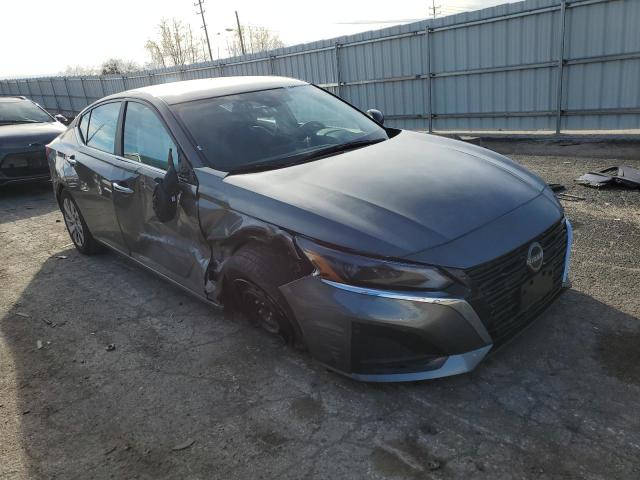 1N4BL4BV7PN403038 - 2023 NISSAN ALTIMA S GRAY photo 4