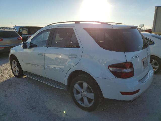 4JGBB8GB4AA558286 - 2010 MERCEDES-BENZ ML 350 4MATIC WHITE photo 2