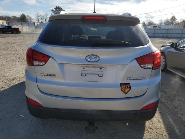 KM8JU3AC1DU662781 - 2013 HYUNDAI TUCSON GLS SILVER photo 6