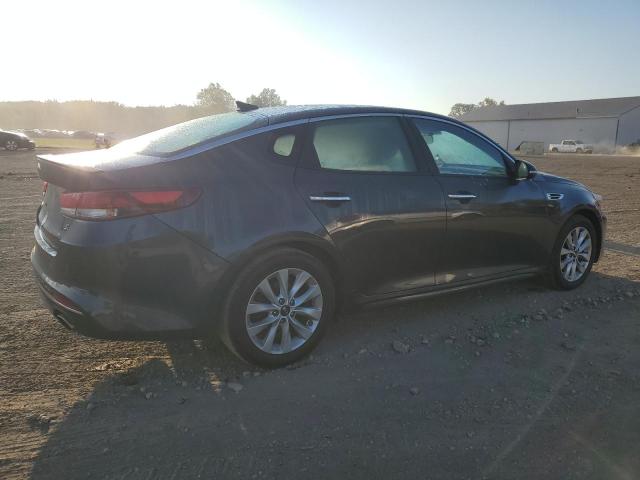 5XXGT4L33JG217884 - 2018 KIA OPTIMA LX ნაცრისფერი ფოტო 3