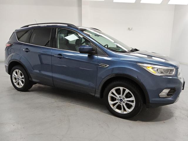 1FMCU9HD6JUC54217 - 2018 FORD ESCAPE SEL BLUE photo 4