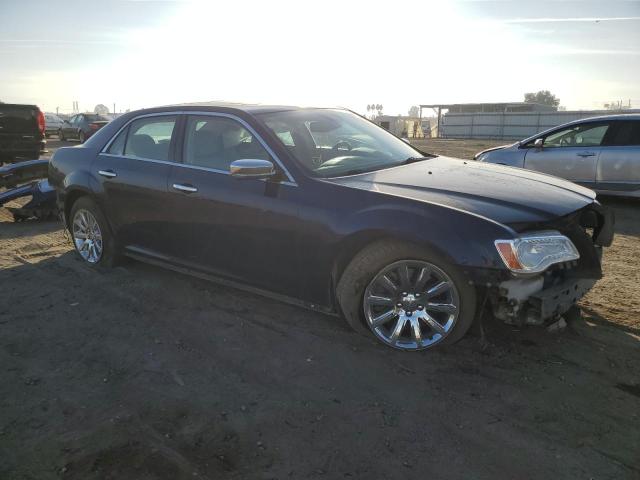 2C3CCAET0EH301467 - 2014 CHRYSLER 300C WHITE photo 4