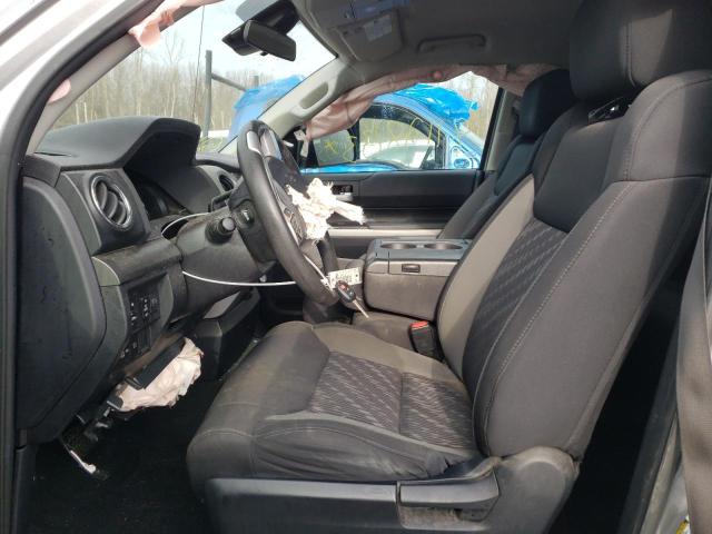 5TFUM5F11JX078167 - 2018 TOYOTA TUNDRA DOUBLE CAB SR/SR5 SILVER photo 7