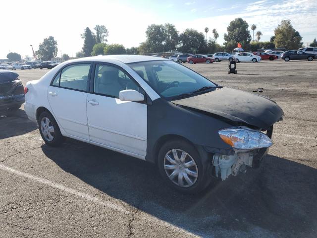 1NXBR30EX7Z811007 - 2007 TOYOTA COROLLA CE WHITE photo 4