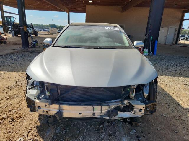 4T1B11HK3JU121497 - 2018 TOYOTA CAMRY L 银色 照片 5