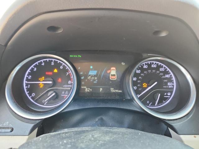 4T1B11HK3JU121497 - 2018 TOYOTA CAMRY L 银色 照片 9