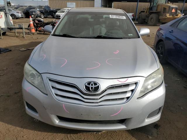 4T1BK3EK3BU126035 - 2011 TOYOTA CAMRY SE SILVER photo 5