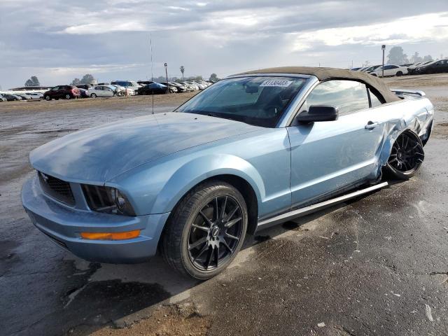 1ZVFT84N955228933 - 2005 FORD MUSTANG BLUE photo 1