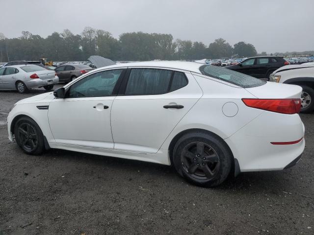 KNAGM4A72F5628544 - 2015 KIA OPTIMA LX 白色 照片 2