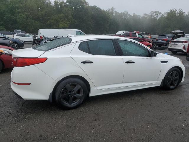 KNAGM4A72F5628544 - 2015 KIA OPTIMA LX 白色 照片 3