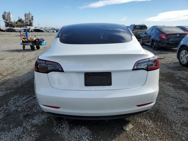 5YJ3E1EA8NF242176 - 2022 TESLA MODEL 3 Білий фото 6