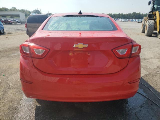 1G1BC5SMXJ7105756 - 2018 CHEVROLET CRUZE LS أحمر صورة 6