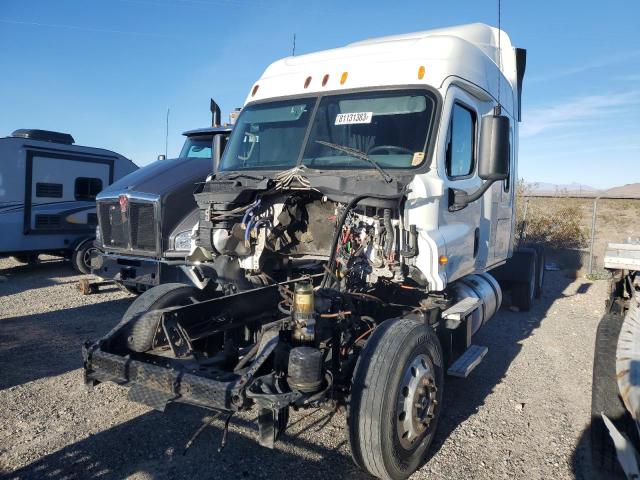 3AKBGKBG1DSFD9785 - 2013 FREIGHTLINER CASCADIA 1 WHITE photo 2