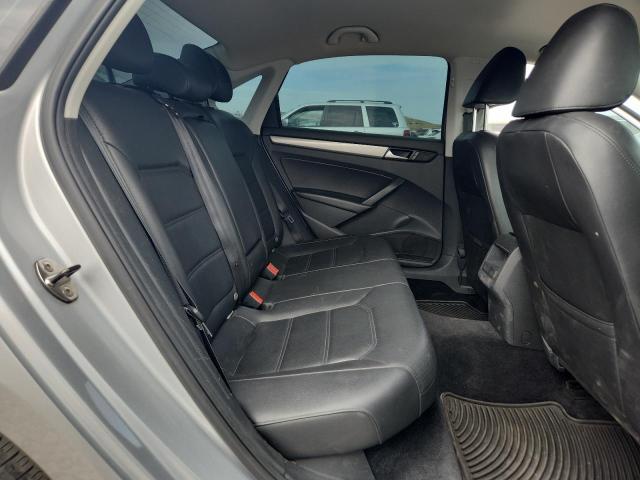 1VWAS7A35EC117978 - 2014 VOLKSWAGEN PASSAT S SILVER photo 10