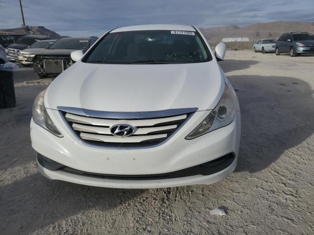 5NPEB4AC4EH822343 - 2014 HYUNDAI SONATA GLS WHITE photo 5