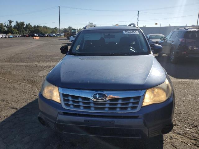 JF2SHADC0CH413698 - 2012 SUBARU FORESTER 2.5X PREMIUM أزرق صورة 5