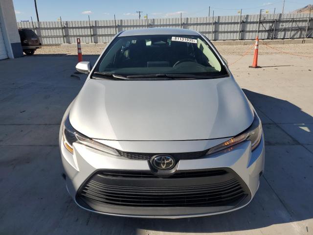 5YFB4MDEXPP010948 - 2023 TOYOTA COROLLA LE Gümüş fotoğraf 5