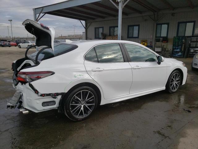 4T1G11AK9PU820531 - 2023 TOYOTA CAMRY SE NIGHT SHADE WHITE photo 3