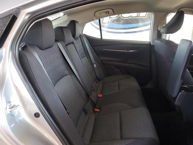 4T1DAACKXSU166180 - 2025 TOYOTA CAMRY XSE 银色 照片 10