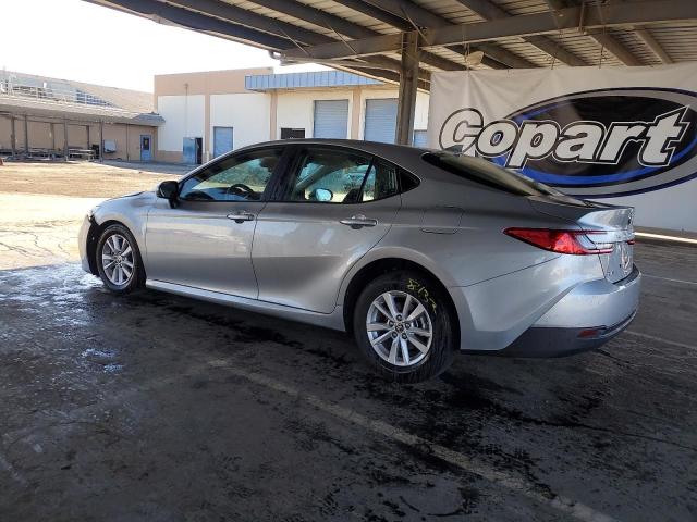 4T1DAACKXSU166180 - 2025 TOYOTA CAMRY XSE 银色 照片 2