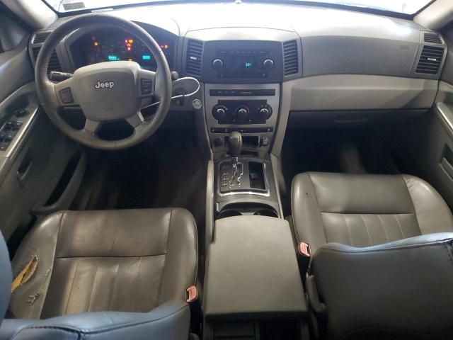 1J8GR48K86C176912 - 2006 JEEP GRAND CHEROKEE LAREDO Gümüş fotoğraf 8