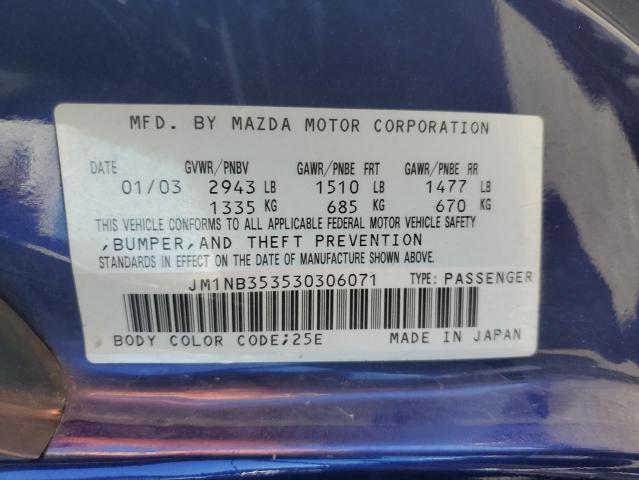 JM1NB353530306071 - 2003 MAZDA MX-5 MIATA BASE BLUE photo 12