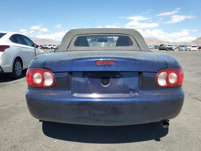 JM1NB353530306071 - 2003 MAZDA MX-5 MIATA BASE BLUE photo 6
