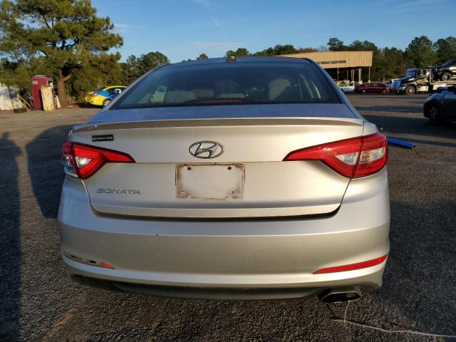 5NPE24AFXFH080820 - 2015 HYUNDAI SONATA SE SILVER photo 6