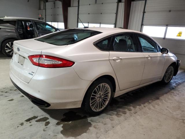 3FA6P0T97FR290459 - 2015 FORD FUSION SE WHITE photo 3