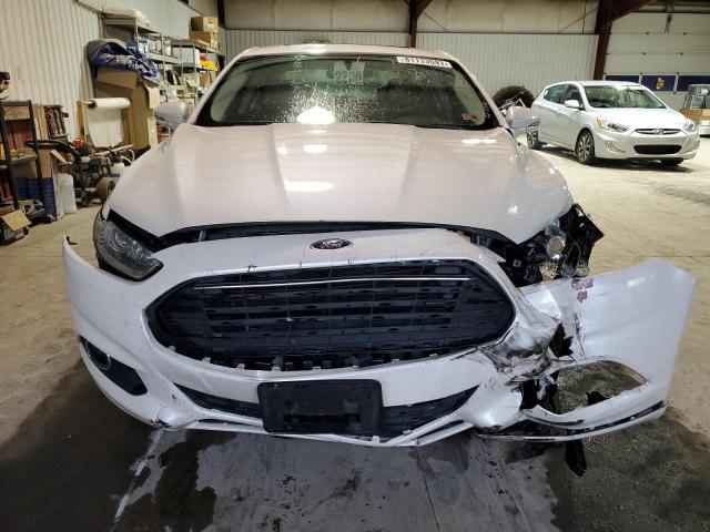 3FA6P0T97FR290459 - 2015 FORD FUSION SE WHITE photo 5