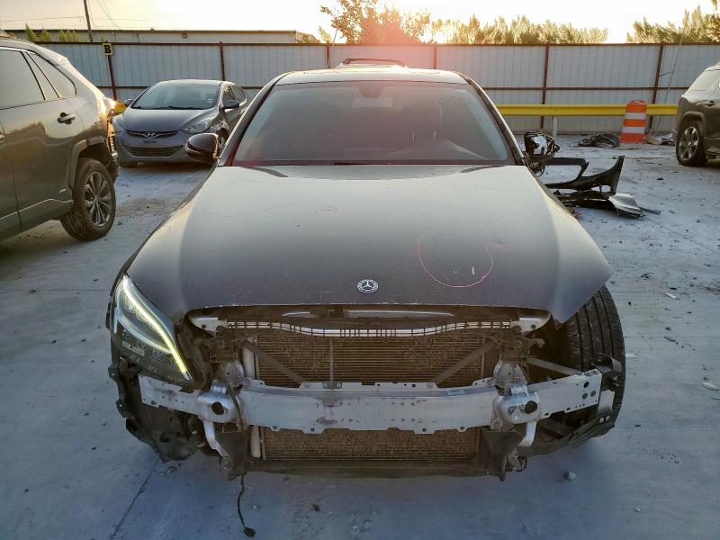 WDDWF8DB8KR464483 - 2019 MERCEDES-BENZ C 300 Negro foto 5