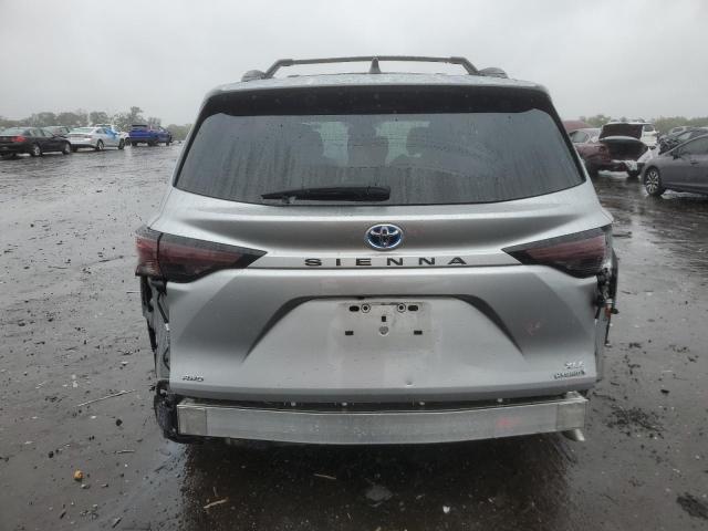 5TDJSKFC4RS109468 - 2024 TOYOTA SIENNA XLE 银色 照片 6