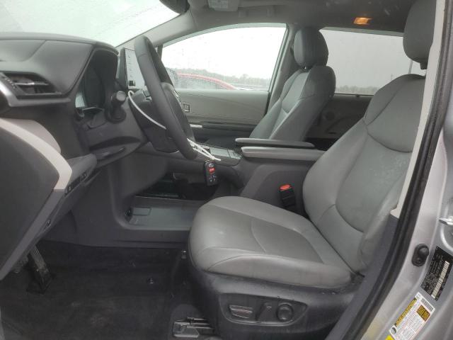 5TDJSKFC4RS109468 - 2024 TOYOTA SIENNA XLE 银色 照片 7