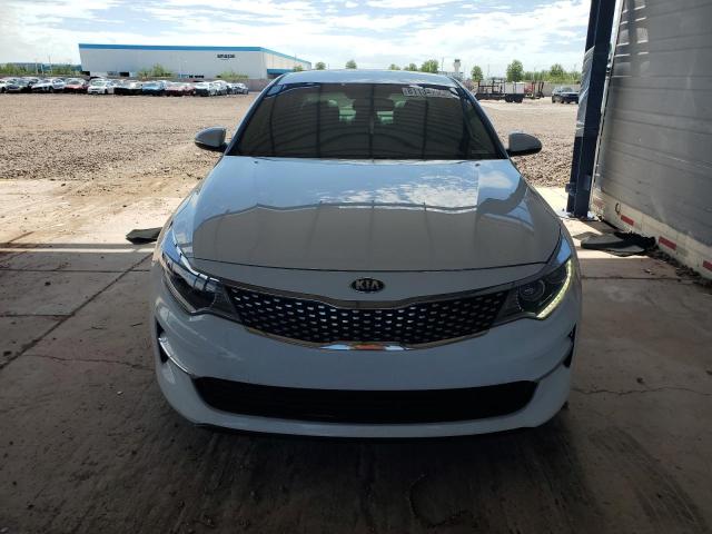 5XXGU4L3XGG035332 - 2016 KIA OPTIMA EX WHITE photo 5