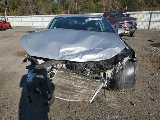 5NPD74LF3KH475748 - 2019 HYUNDAI ELANTRA SE SILVER photo 5