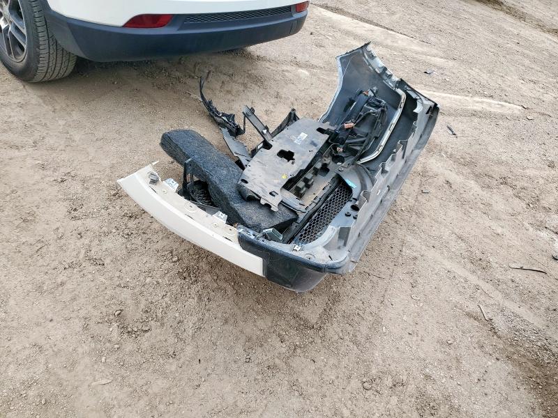 3C4NJCBBXJT487747 - 2018 JEEP COMPASS LATITUDE Weiß Foto 13