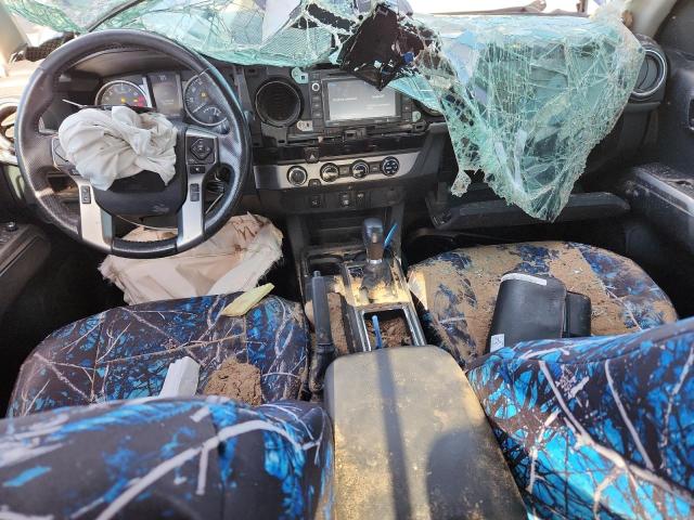 3TMCZ5AN8JM175959 - 2018 TOYOTA TACOMA DOUBLE CAB შავი ფოტო 8