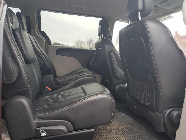 2C4RC1BG7CR330341 - 2012 CHRYSLER TOWN & COU TOURING BLACK photo 11