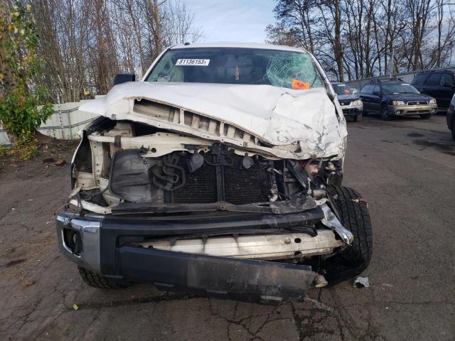 5TFUY5F10GX549772 - 2016 TOYOTA TUNDRA DOUBLE CAB SR/SR5 WHITE photo 5