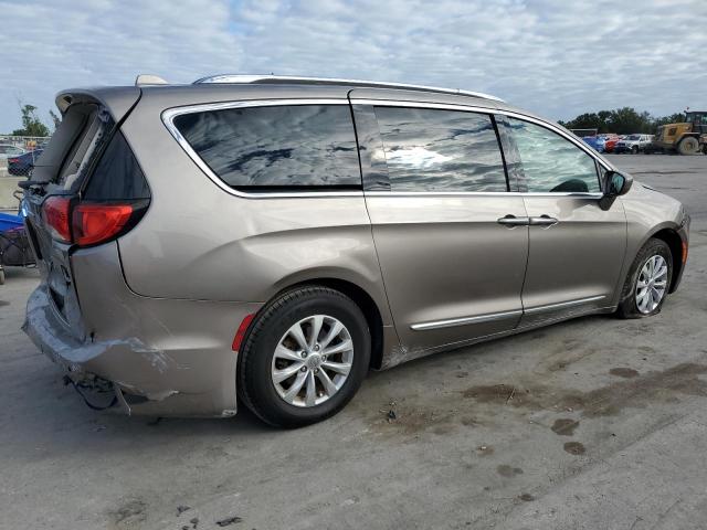 2C4RC1BG3JR128741 - 2018 CHRYSLER PACIFICA TOURING L TAN photo 3