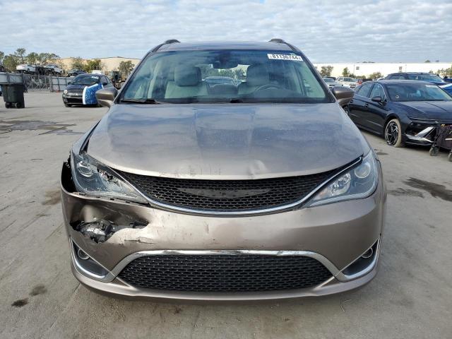 2C4RC1BG3JR128741 - 2018 CHRYSLER PACIFICA TOURING L TAN photo 5
