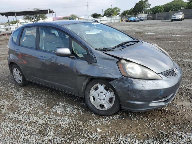 JHMGE8H39DC075814 - 2013 HONDA FIT ნაცრისფერი ფოტო 4