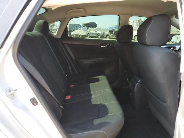 3N1AB7AP5JY247088 - 2018 NISSAN SENTRA S Silber Foto 10