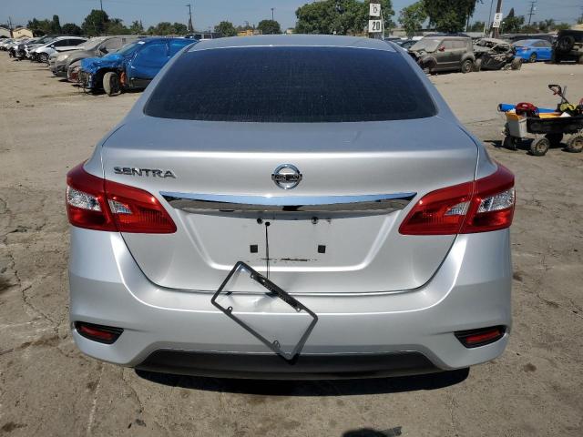 3N1AB7AP5JY247088 - 2018 NISSAN SENTRA S Silber Foto 6