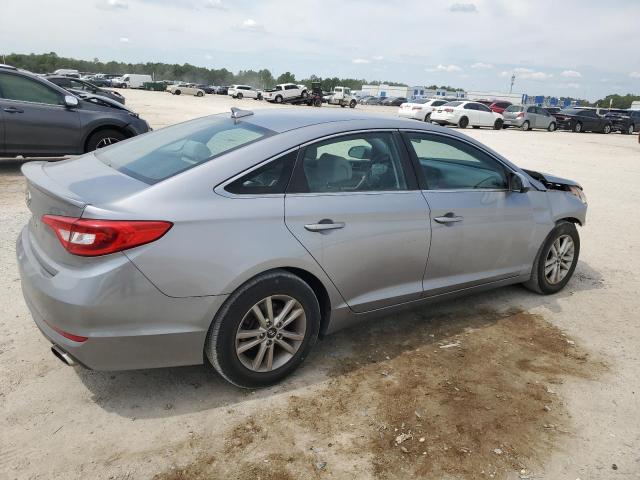 5NPE24AF8HH589839 - 2017 HYUNDAI SONATA SE SILVER photo 3