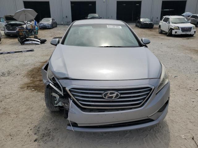 5NPE24AF8HH589839 - 2017 HYUNDAI SONATA SE SILVER photo 5