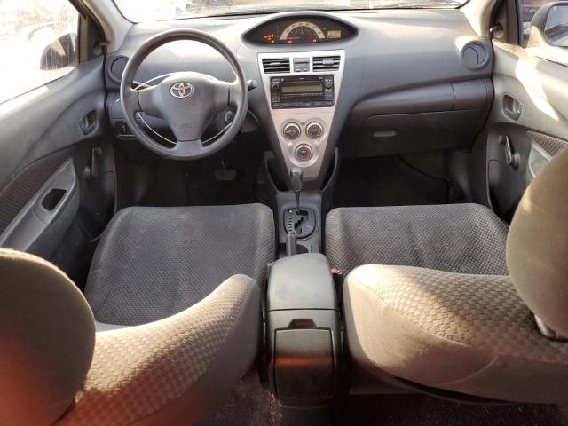 JTDBT923984024975 - 2008 TOYOTA YARIS SILVER photo 8