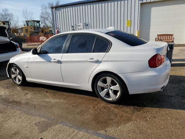 WBAPH53539A438317 - 2009 BMW 328 I SULEV WHITE photo 2