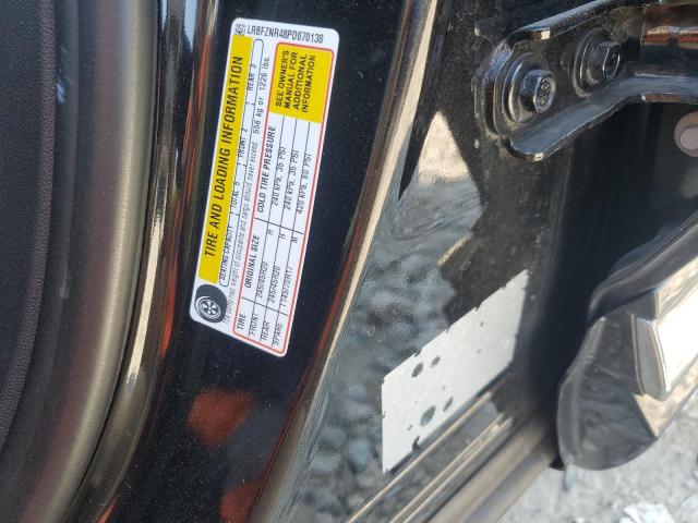 LRBFZNR48PD070138 - 2023 BUICK ENVISION ESSENCE Чорний фото 14