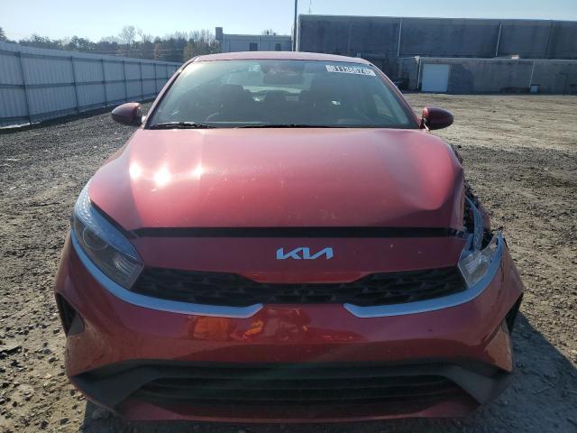 3KPF24AD9RE722634 - 2024 KIA FORTE LX RED photo 5